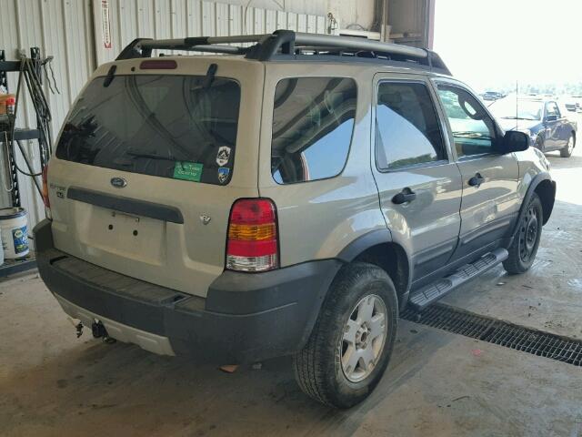 1FMCU93185KE16735 - 2005 FORD ESCAPE XLT TAN photo 4