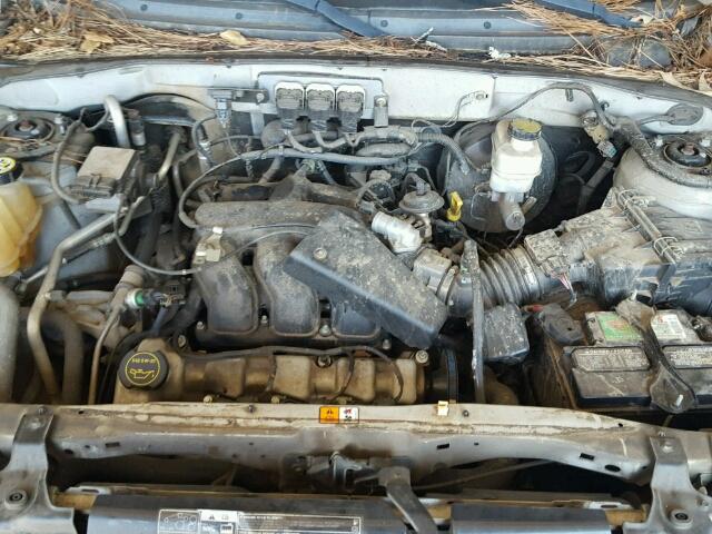 1FMCU93185KE16735 - 2005 FORD ESCAPE XLT TAN photo 7