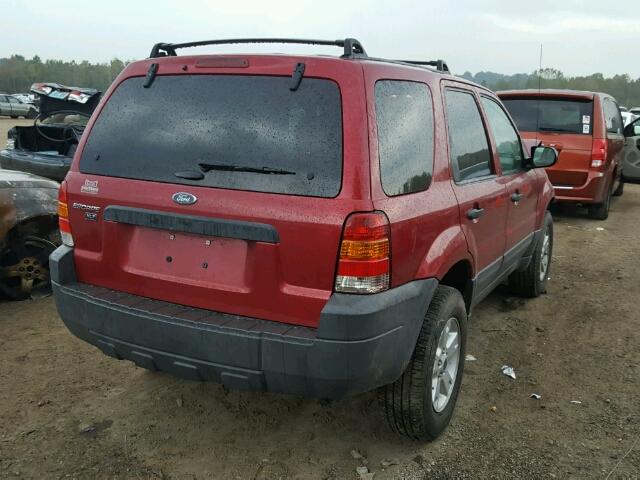 1FMYU03105KB05138 - 2005 FORD ESCAPE XLT RED photo 4