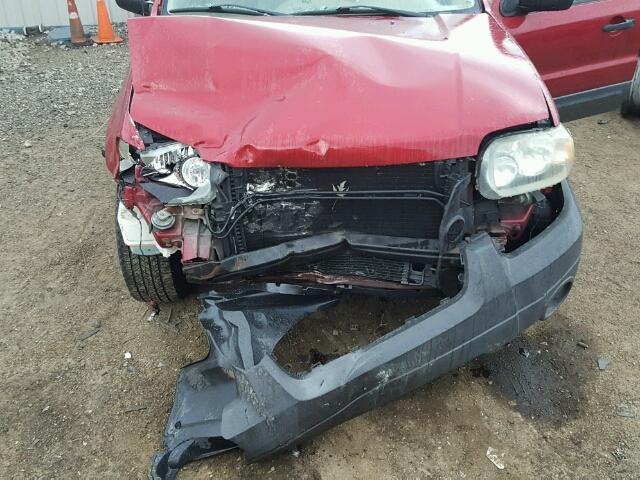 1FMYU03105KB05138 - 2005 FORD ESCAPE XLT RED photo 7