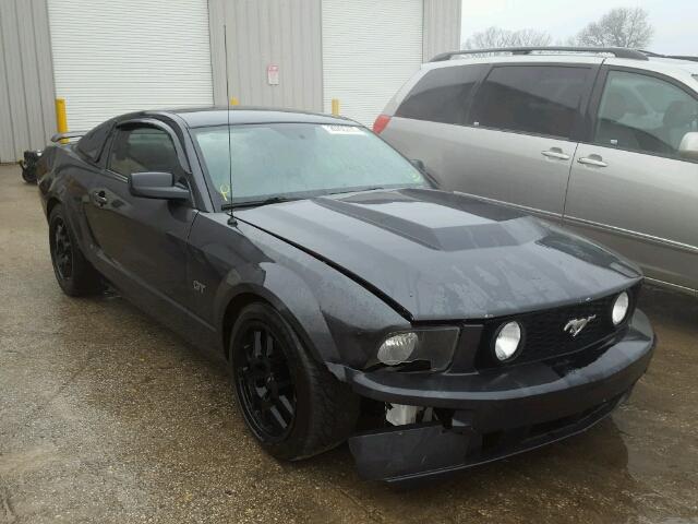 1ZVFT82H775203626 - 2007 FORD MUSTANG GT GRAY photo 1