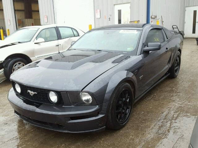 1ZVFT82H775203626 - 2007 FORD MUSTANG GT GRAY photo 2