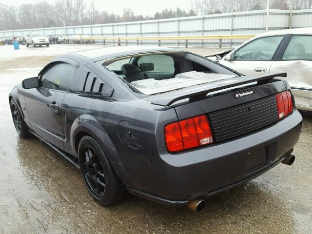 1ZVFT82H775203626 - 2007 FORD MUSTANG GT GRAY photo 3