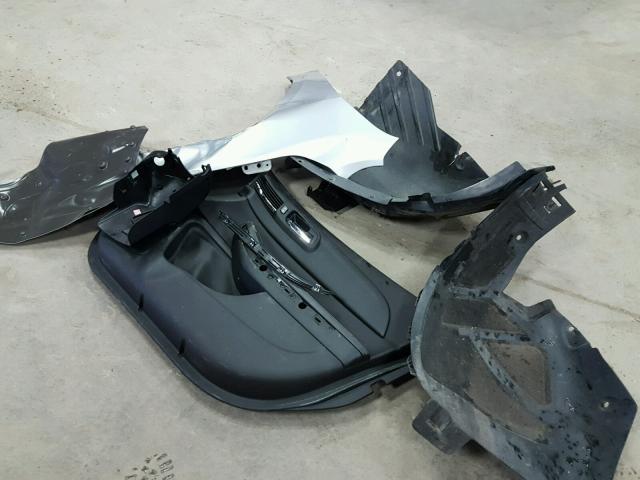 1G11C5SL7EF282778 - 2014 CHEVROLET MALIBU 1LT 银色 照片 9