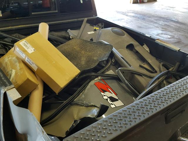 1GCDT43E188187348 - 2008 CHEVROLET COLORADO L GRAY photo 9