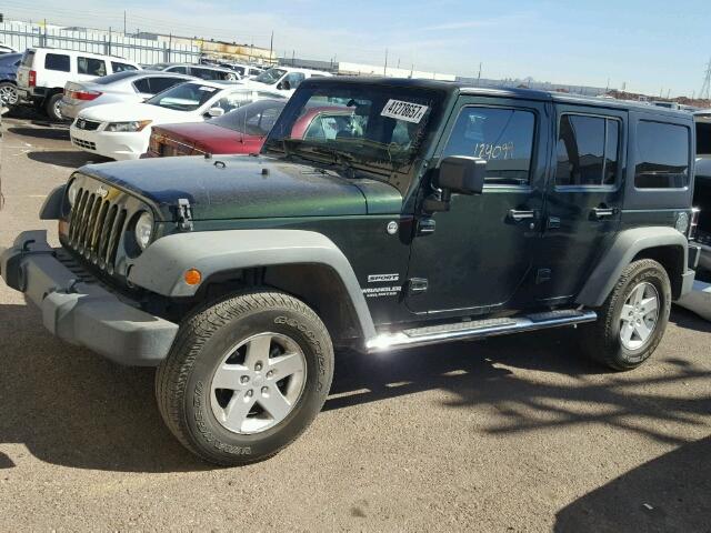 1J4BA3H10BL586182 - 2011 JEEP WRANGLER U GREEN photo 2