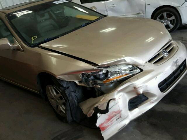 1HGCG22552A003570 - 2002 HONDA ACCORD EX GOLD photo 9