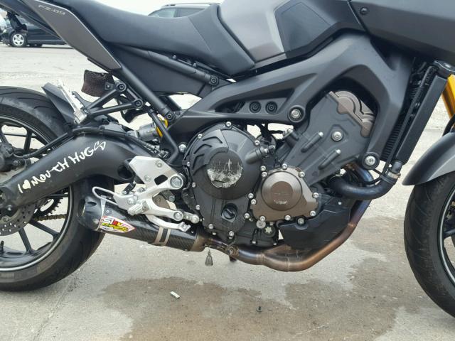 JYARN33E7FA004479 - 2015 YAMAHA FZ09 CHARCOAL photo 7