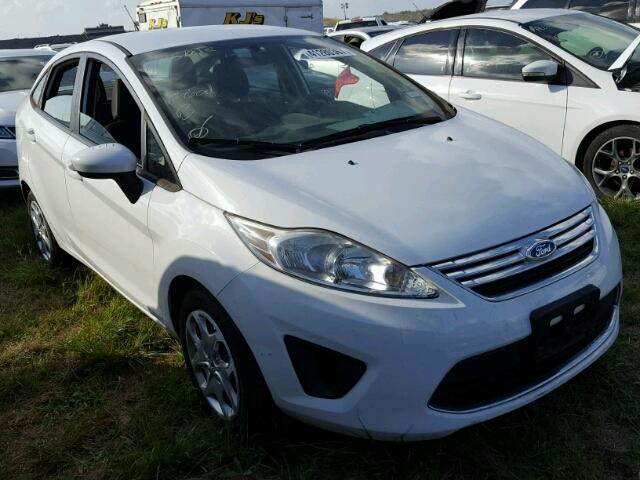 3FADP4BJ4CM221053 - 2012 FORD FIESTA WHITE photo 1