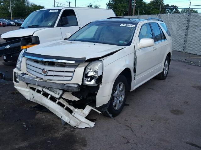 1GYEE637590157176 - 2009 CADILLAC SRX WHITE photo 2