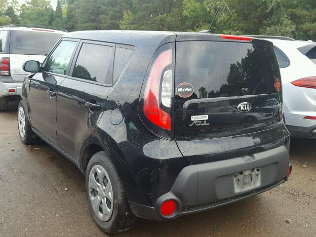 KNDJN2A24F7229721 - 2015 KIA SOUL BLACK photo 3