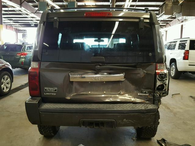1J8HH58216C247686 - 2006 JEEP COMMANDER GRAY photo 9