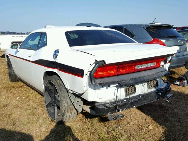 2C3CDYBT9DH742037 - 2013 DODGE CHALLENGER WHITE photo 3