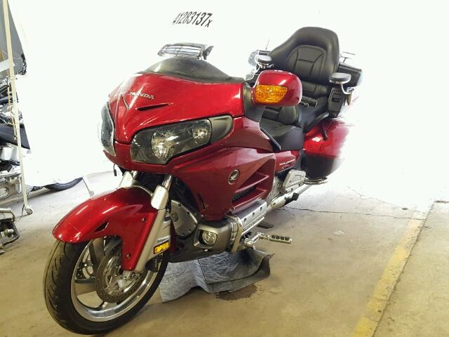 JH2SC68G8DK101065 - 2013 HONDA GL1800 MAROON photo 2