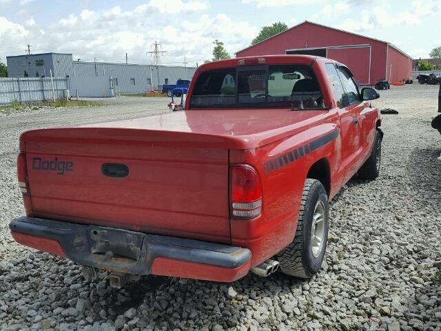 1B7GL22X2YS797668 - 2000 DODGE DAKOTA RED photo 4