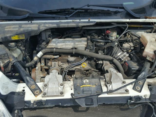 1GNDX13E84D226836 - 2004 CHEVROLET VENTURE LU WHITE photo 7