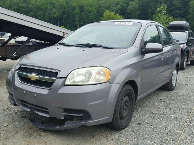 KL1TD5DE8BB256325 - 2011 CHEVROLET AVEO LS SILVER photo 2