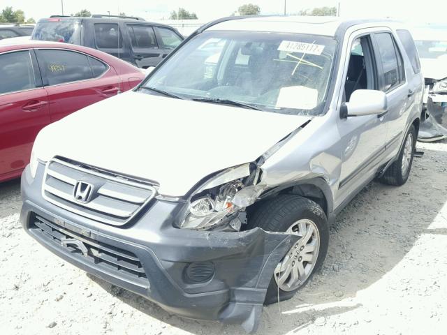 JHLRD68886C026204 - 2006 HONDA CR-V SILVER photo 2