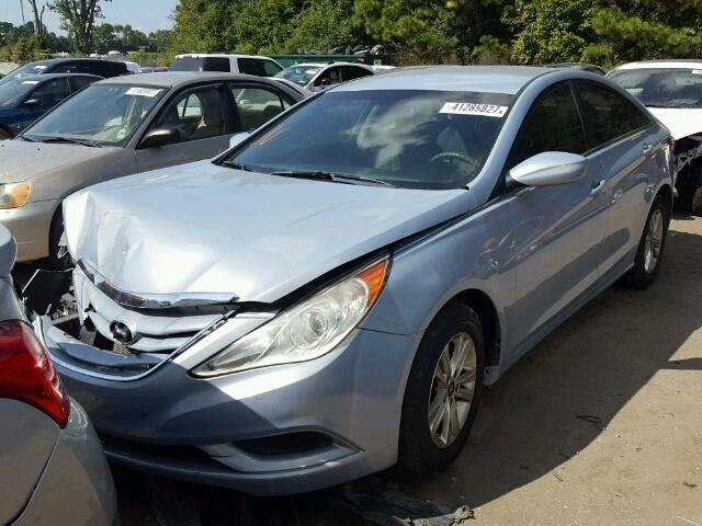 5NPEB4AC4CH452671 - 2012 HYUNDAI SONATA GLS SILVER photo 2