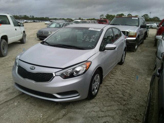 KNAFK4A66G5588155 - 2016 KIA FORTE SILVER photo 2