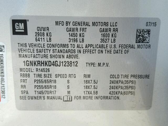 1GNKRHKD4GJ123812 - 2016 CHEVROLET TRAVERSE SILVER photo 10