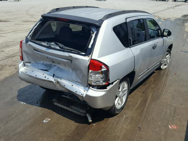 1J8FT47W08D628592 - 2008 JEEP COMPASS SP SILVER photo 4