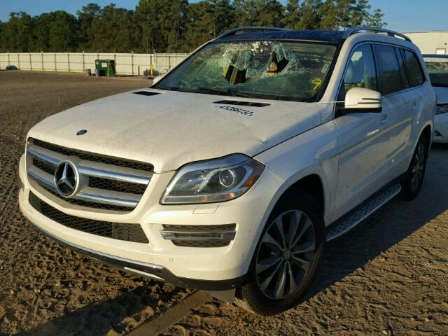 4JGDF6EE8FA454230 - 2015 MERCEDES-BENZ GL WHITE photo 2