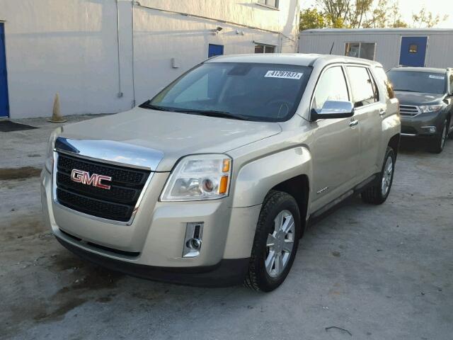 2GKALMEK1D6171886 - 2013 GMC TERRAIN SL GOLD photo 2