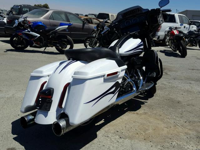 1HD1PXN3XGB962606 - 2016 HARLEY-DAVIDSON FLHXSE CVO WHITE photo 4