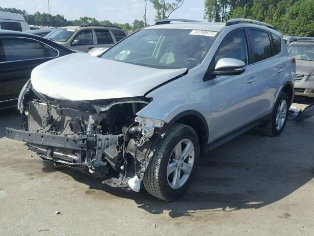 2T3RFREV2DW032979 - 2013 TOYOTA RAV4 XLE SILVER photo 2