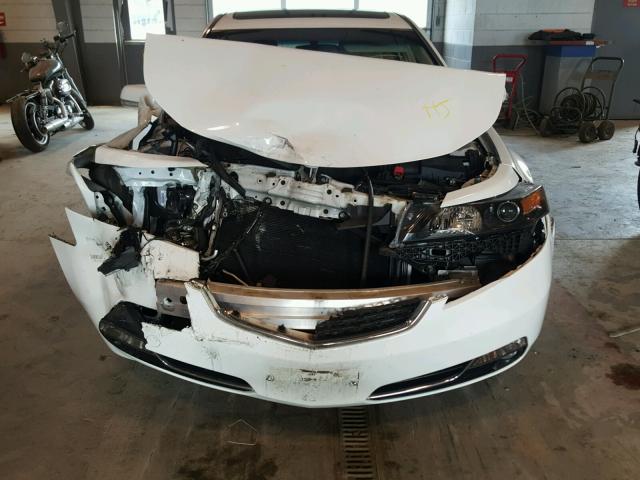 19UUA8F5XDA008110 - 2013 ACURA TL TECH WHITE photo 9