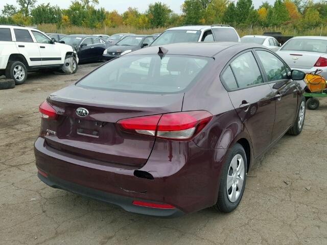 3KPFK4A72HE043927 - 2017 KIA FORTE LX BURGUNDY photo 4