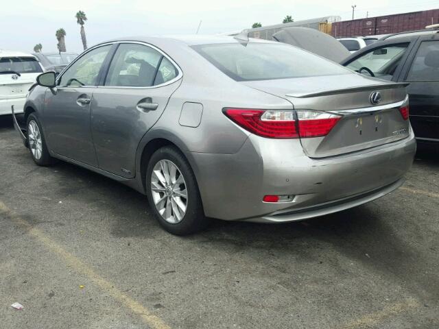 JTHBW1GG6F2098236 - 2015 LEXUS ES 300H GRAY photo 3