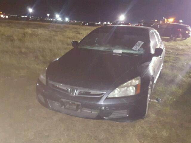 1HGCM56356A172920 - 2006 HONDA ACCORD GRAY photo 2