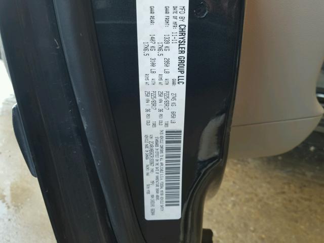 2C4RVABG6CR193967 - 2012 VOLKSWAGEN ROUTAN SE GRAY photo 10