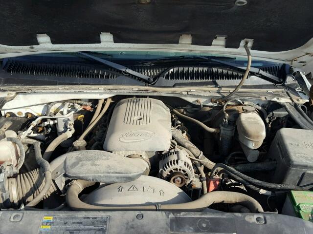 1GTEC19V04E345524 - 2004 GMC SIERRA C15 WHITE photo 7