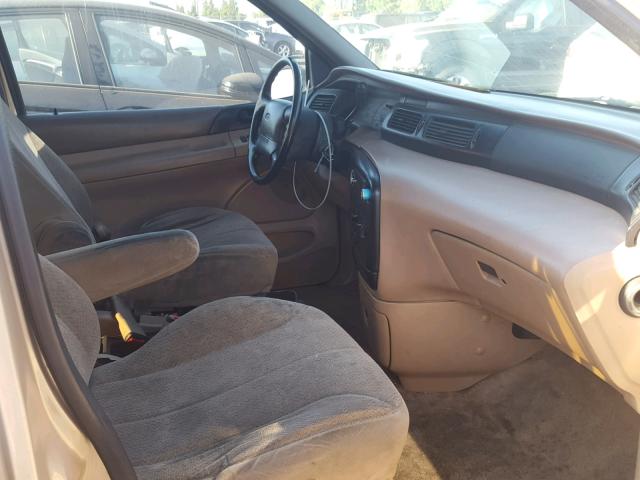 2FMDA5144WBA66955 - 1998 FORD WINDSTAR W TAN photo 5