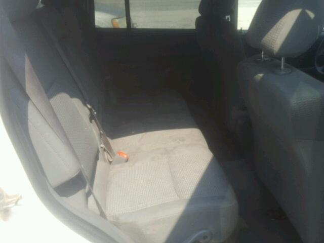 1J8HG48K37C601223 - 2007 JEEP COMMANDER WHITE photo 6