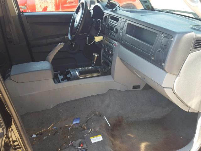 1J8HH48K36C254133 - 2006 JEEP COMMANDER BLACK photo 5