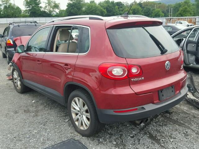 WVGBV75N99W515284 - 2009 VOLKSWAGEN TIGUAN SE RED photo 3
