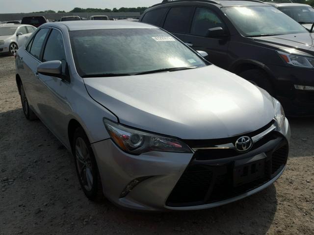 4T1BF1FK6GU521308 - 2016 TOYOTA CAMRY LE SILVER photo 1