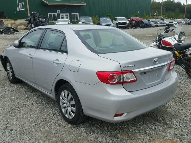 2T1BU4EE1DC042519 - 2013 TOYOTA COROLLA SILVER photo 3