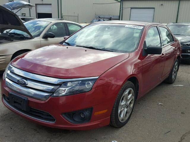 3FAHP0HG5AR108542 - 2010 FORD FUSION RED photo 2