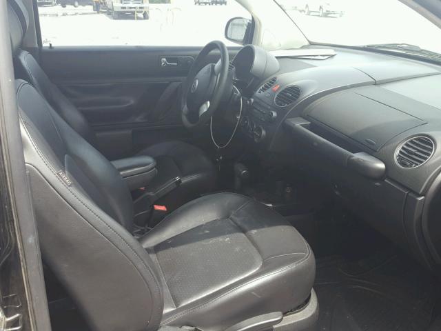 3VWPW31C58M503763 - 2008 VOLKSWAGEN NEW BEETLE Qara foto 5