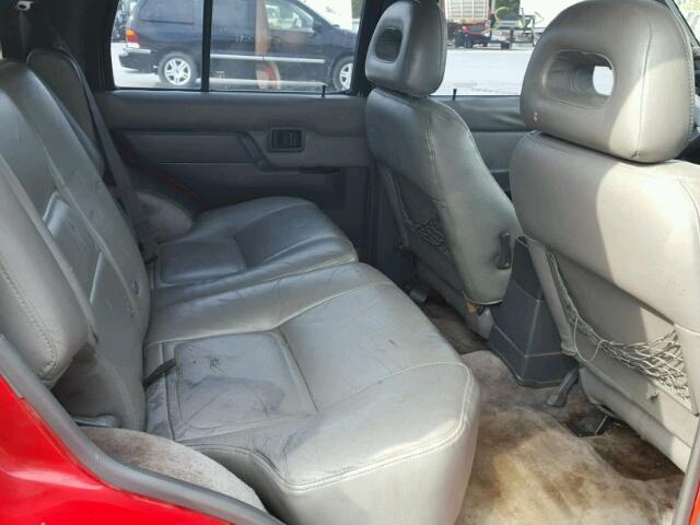 JN8HD17Y8PW101887 - 1993 NISSAN PATHFINDER RED photo 6