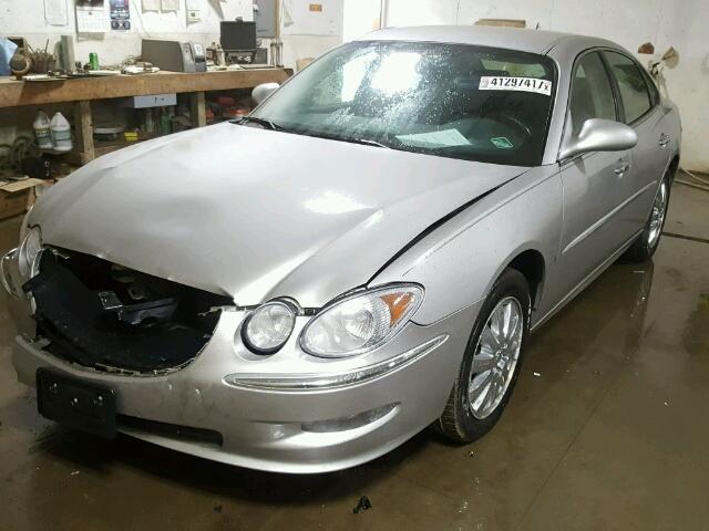2G4WD582881134820 - 2008 BUICK LACROSSE SILVER photo 2