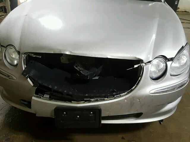 2G4WD582881134820 - 2008 BUICK LACROSSE SILVER photo 9