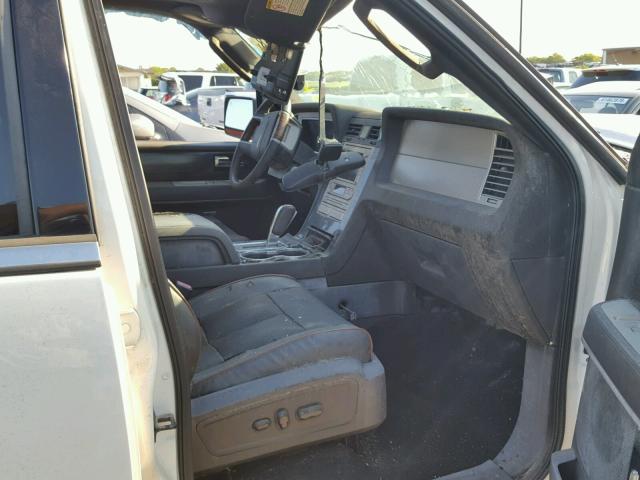 5LMFU27567LJ07146 - 2007 LINCOLN NAVIGATOR Creme Foto 5