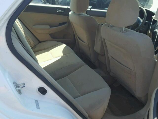 1HGCM56107A029454 - 2007 HONDA ACCORD WHITE photo 6