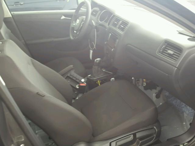 3VW2K7AJ4FM232476 - 2015 VOLKSWAGEN JETTA BASE Մոխրագույն լուսանկար 5